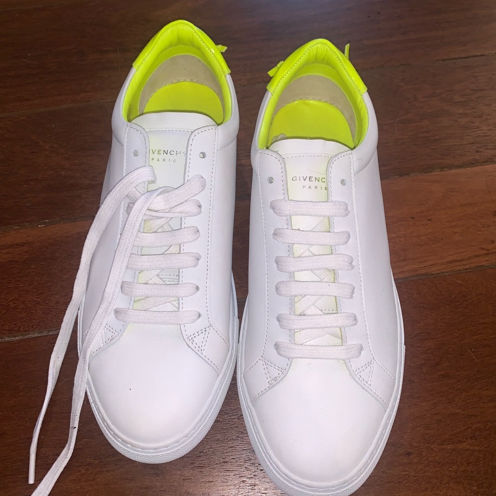 Givenchy urban white and neon knot sneakers. New